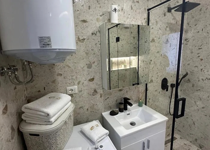 Cozy With Modern Amenities Apartmán